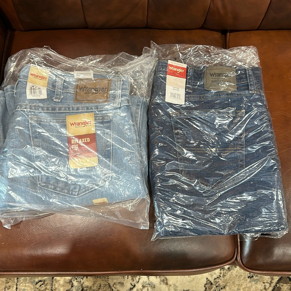 2 pairs of Men’s Wrangler Jeans